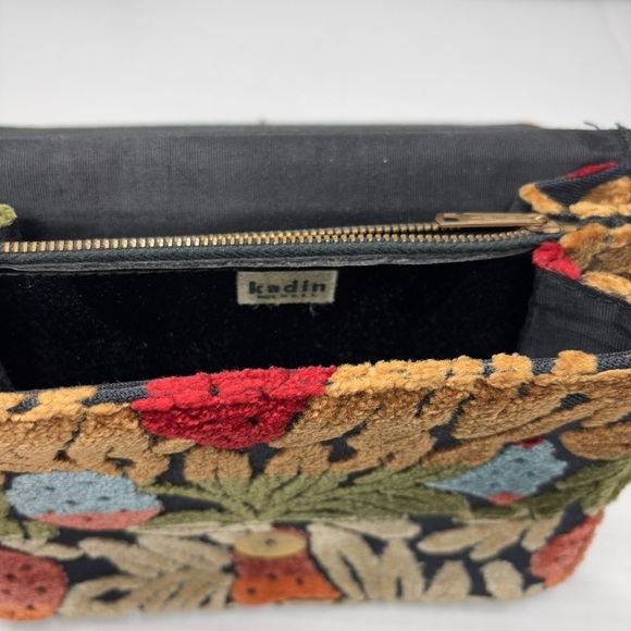 KADIN Vintage Floral Carpet Shoulder Bag - Picture 5 of 8